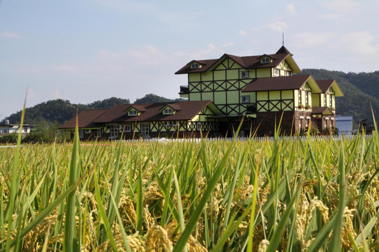 Luxembourg Hills Homestay Jiaoxi Exteriör bild