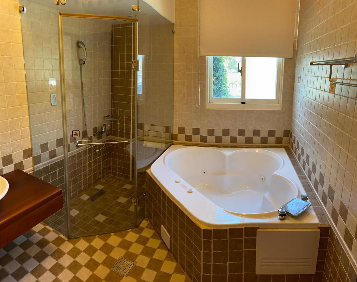 Luxembourg Hills Homestay Jiaoxi Exteriör bild