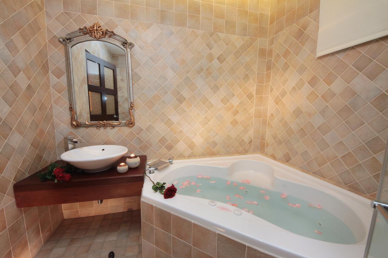 Luxembourg Hills Homestay Jiaoxi Exteriör bild